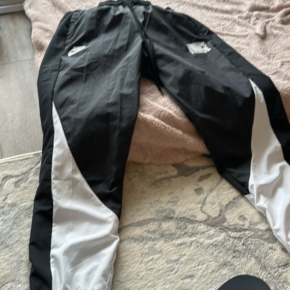 Like new - Picture 3 of 4